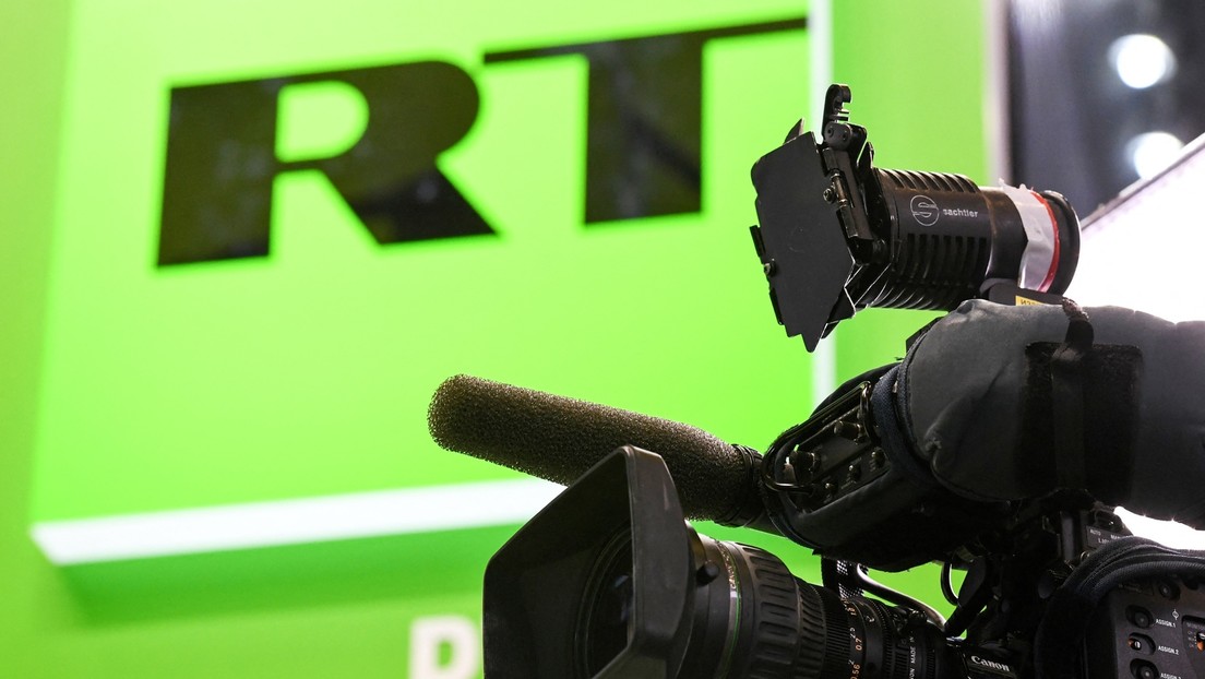Johnson: Großbritanniens Regulierungsbehörde soll Lizenz des Nachrichtensenders RT überprüfen