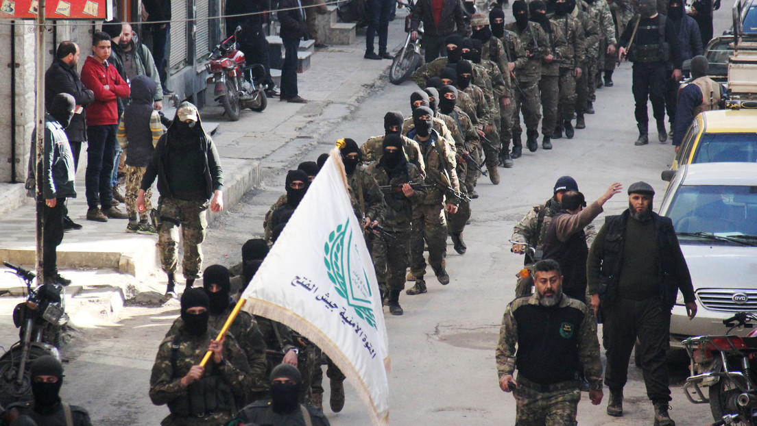 Bericht: Hunderte von Dschihadisten aus Idlib treffen in der Ukraine ein