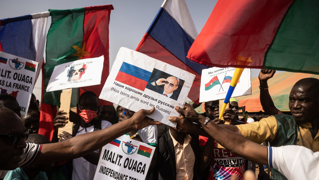 Burkina Faso: Demonstranten verlangen Ende von Militärzusammenarbeit mit Frankreich