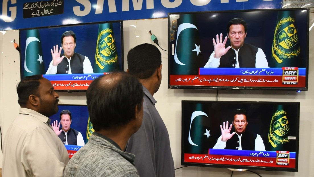 Pakistan: Premier Khan kündigt vorgezogene Wahlen an – Armeechef will mehr Nähe zu USA