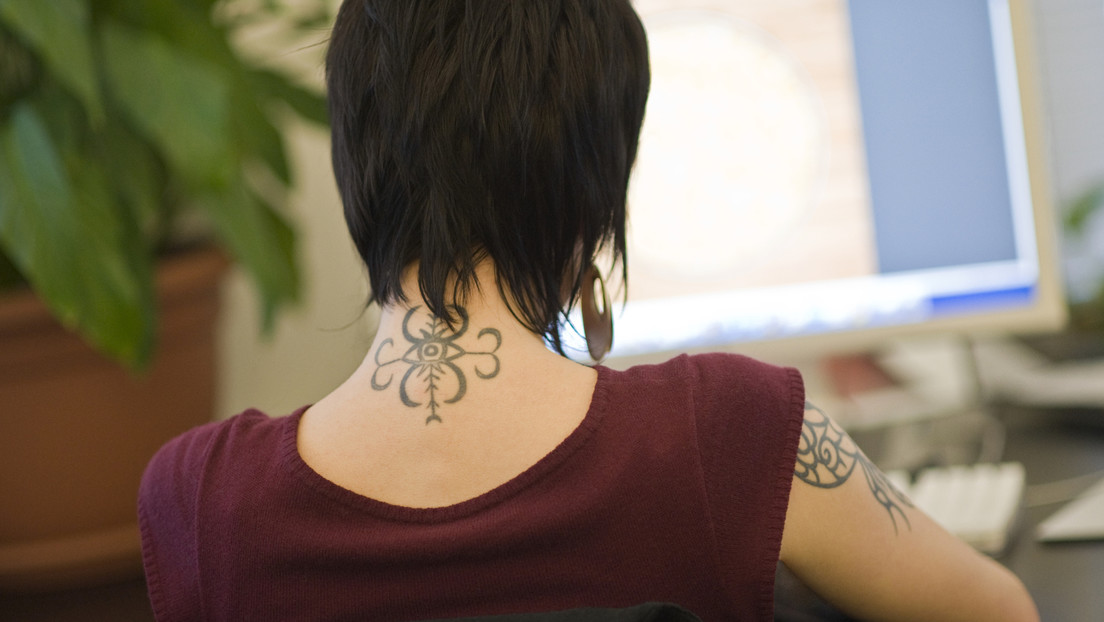 Berliner Bildungssenatorin stoppt intimen Tattoo-Check für angehende Lehrkräfte