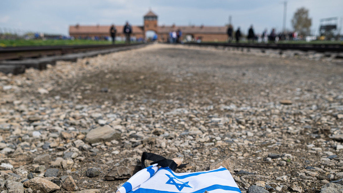 Polen: Keine bewaffneten Geheimdienstagenten bei Besuchen israelischer Jugendlicher