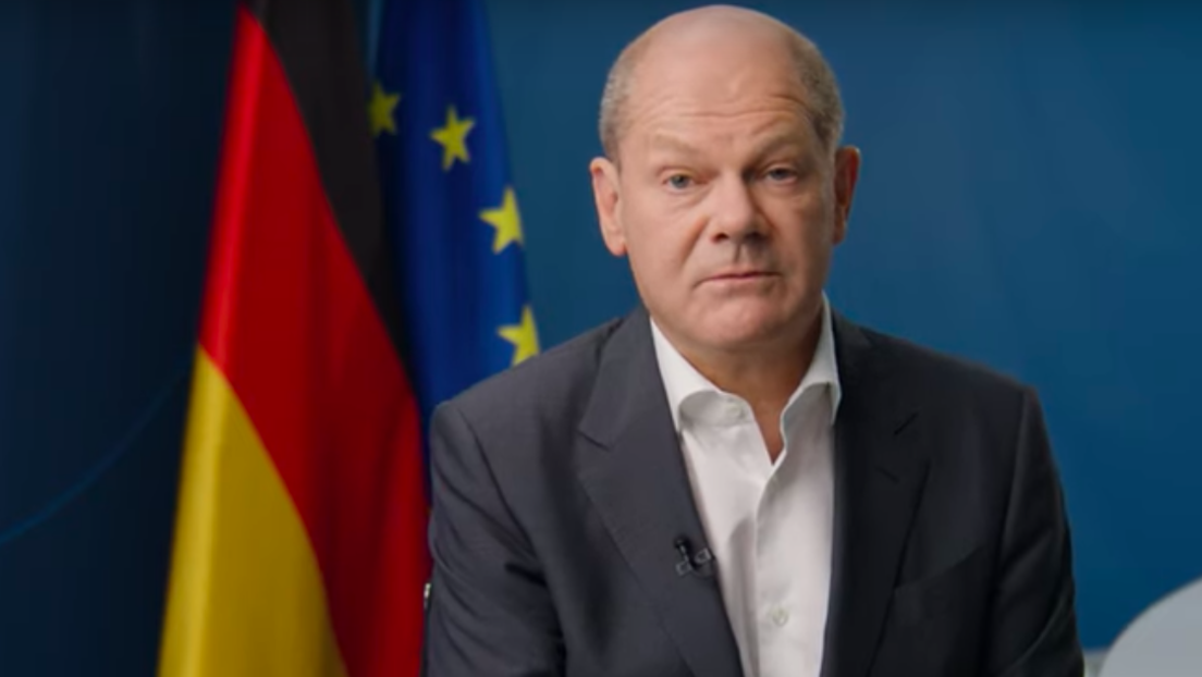 Bundeskanzler Olaf Scholz: Jetzt alle "unterhaken", aber bitte nicht schunkeln