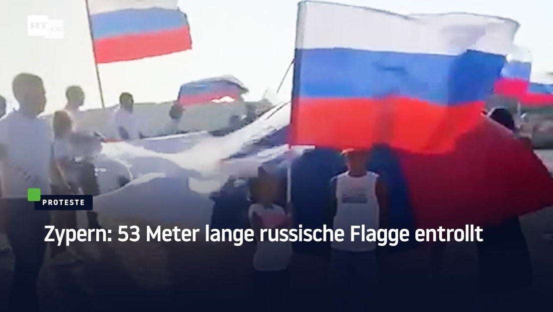 Zypern: 53 Meter lange russische Flagge entrollt