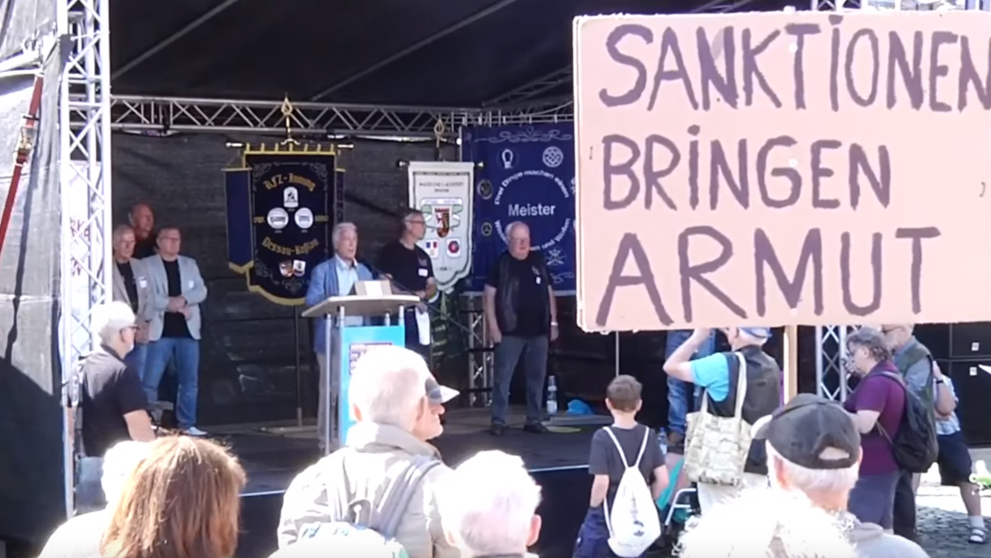 Friedenspolitik und keine Waffenlieferungen – Handwerker protestieren in Dessau gegen den Krieg