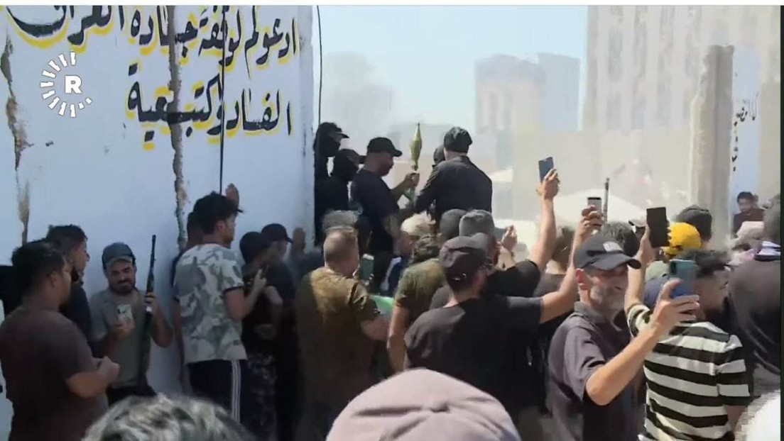 LIVE aus Bagdad: Gewaltsame Proteste in Grüner Zone gehen trotz Ausgangssperre weiter