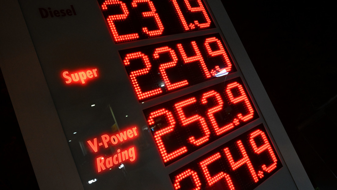 Nach Ende des Tankrabatts: Preise für Benzin und Diesel steigen auf über zwei Euro