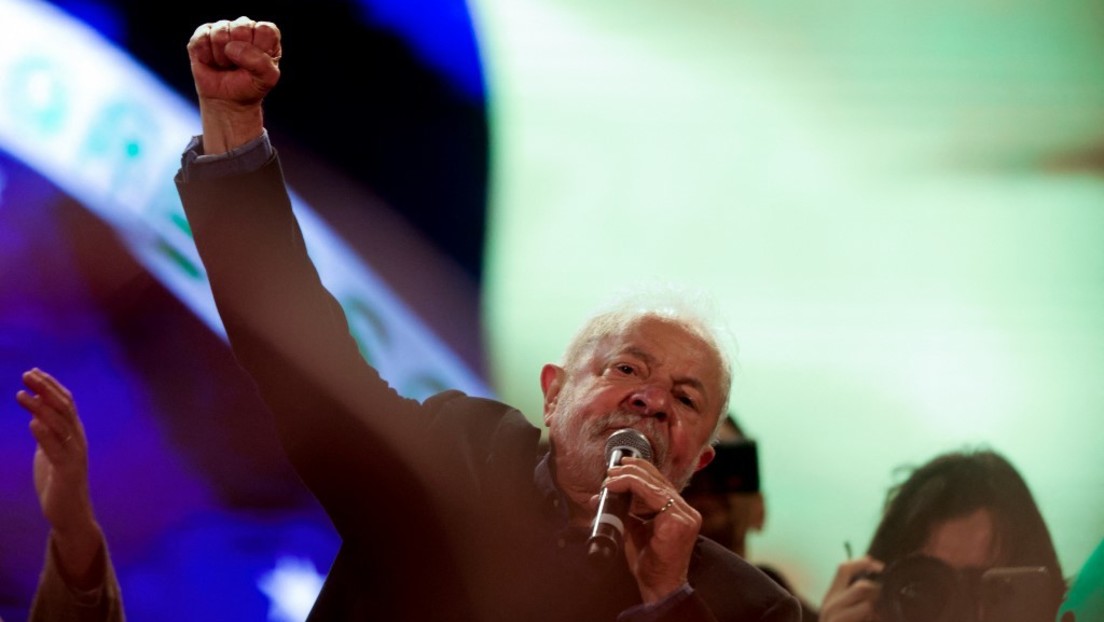 Lula in Umfragen weiter klar vor Bolsonaro
