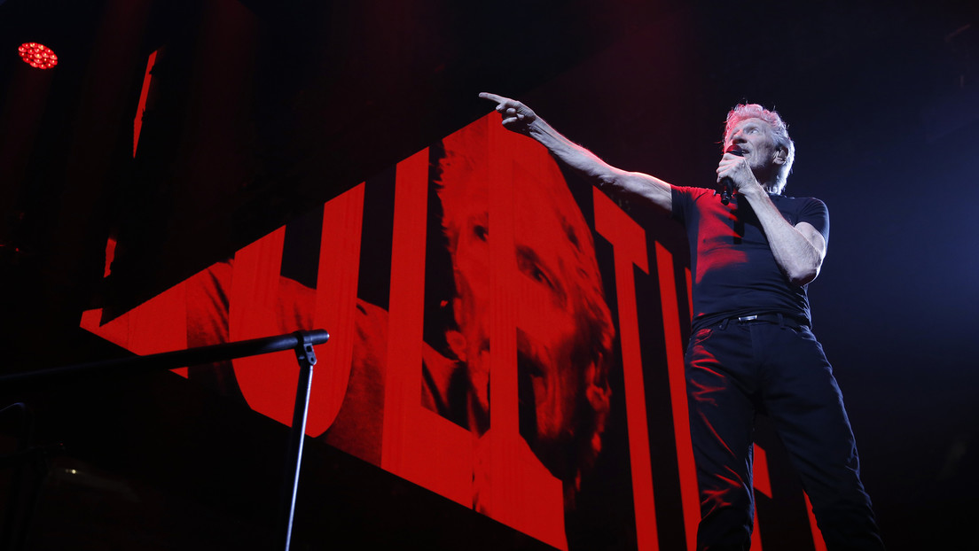 Roger Waters writes letter to Putin: 