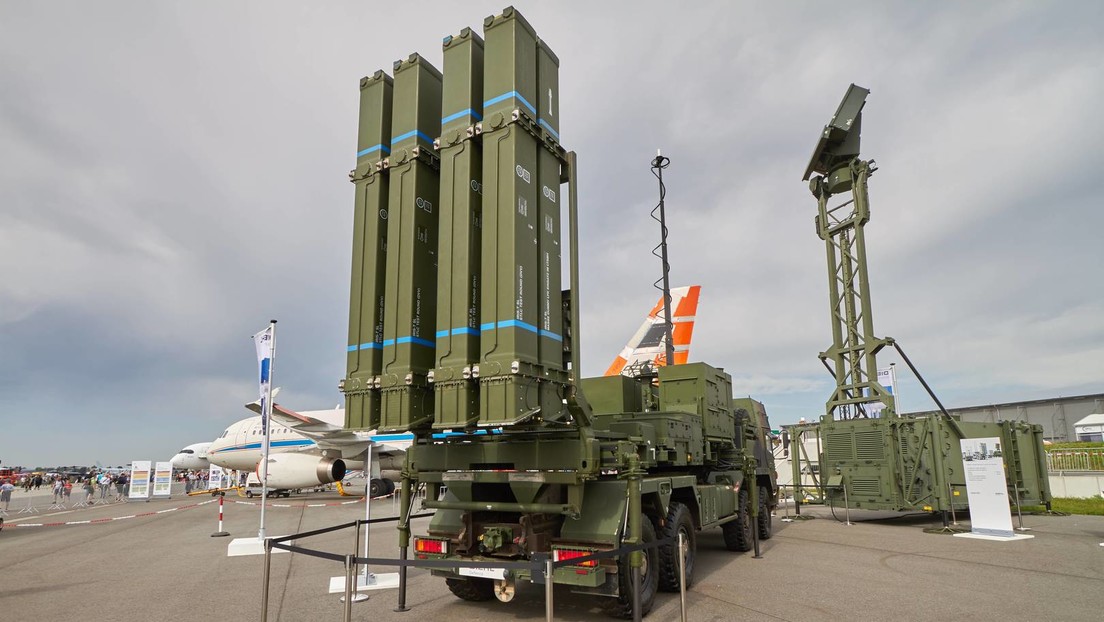 Ukraine hat erstes deutsches Luftabwehrsystem Iris-T erhalten