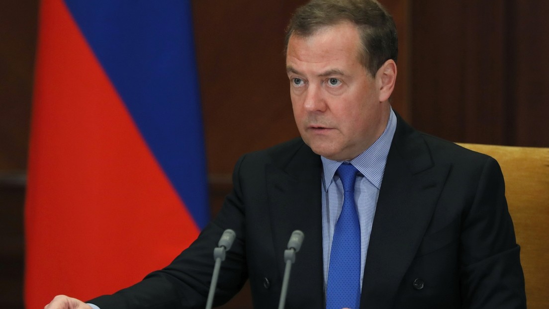 Polen will nun auch von Russland Reparationen – Medwedew spricht von "Degenerierten"