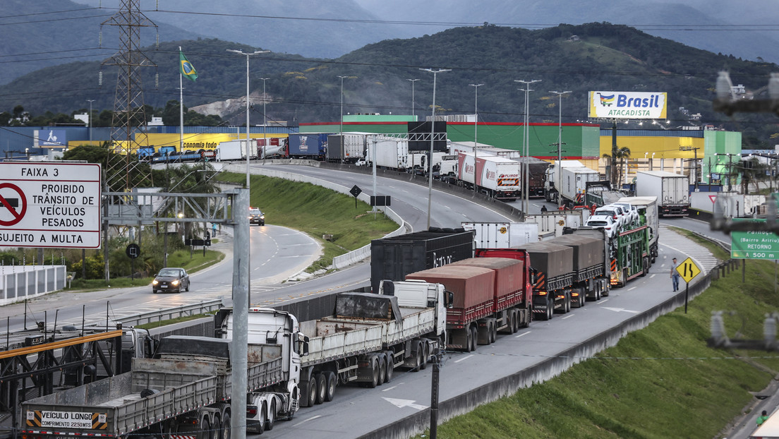 Brasilien: Lkw-Fahrer blockieren Straßen aus Protest gegen Bolsonaros Wahlniederlage
