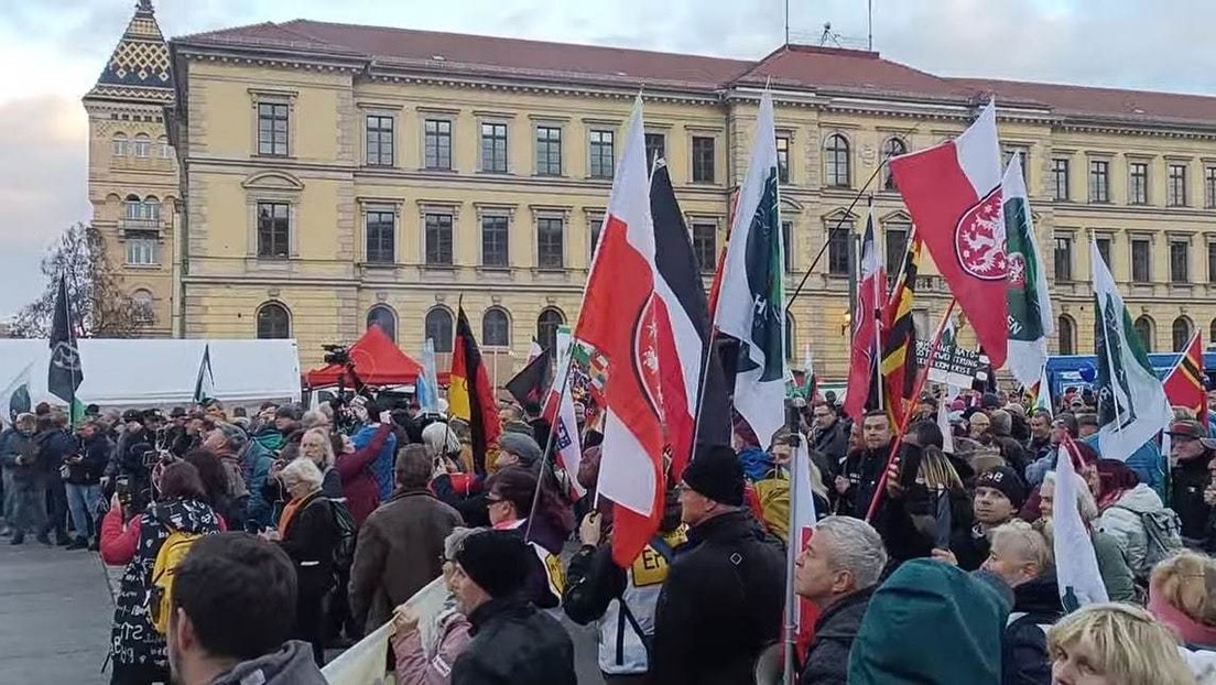 LIVE: "AMI GO HOME"-Protest in Leipzig