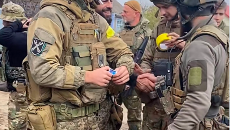 Erneut ukrainischer Soldat mit Nazi-Insignien gesichtet