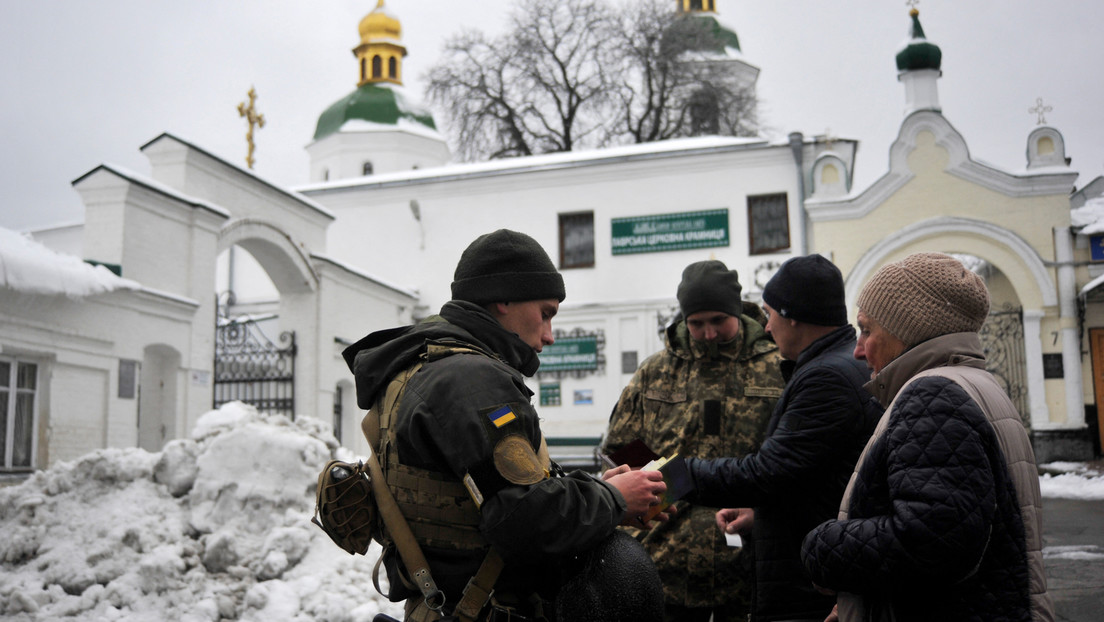 Selenskij macht Drohungen wahr: Ukrainisch-Orthodoxe Kirche verliert Teile des Höhlenklosters