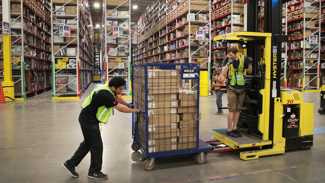 Amazon streicht mehr als 18.000 Jobs: "Unsichere Wirtschaftslage"