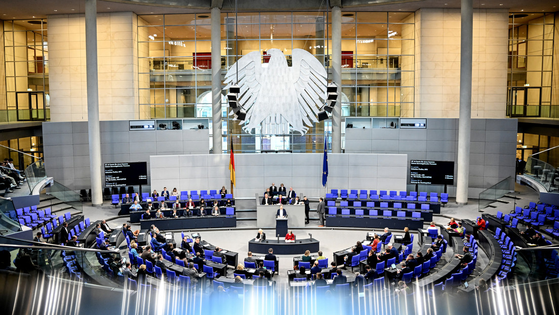 Zusammensetzung des Bundestags: Politologe schlägt "freiwillige Arbeiter- und Handwerkerquote" vor