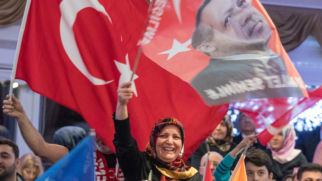 Innertürkische Konflikte: AKP-Abgeordneter droht PKK-Anhängern in Deutschland mit Vernichtung