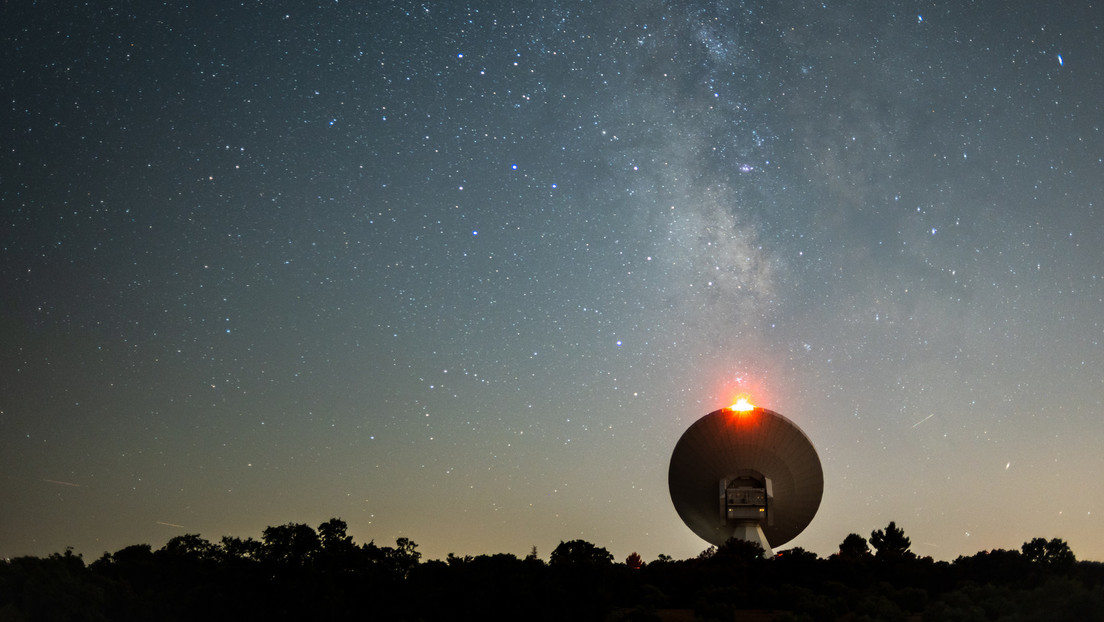 Astronomen fangen rekordverdächtiges Radiosignal einer extrem weit entfernten Galaxie ein