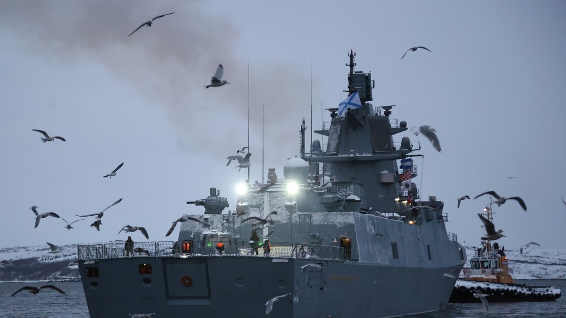Übung im Atlantik: Russische Fregatte feuert Hyperschallrakete Zirkon anhand Computersimulation ab