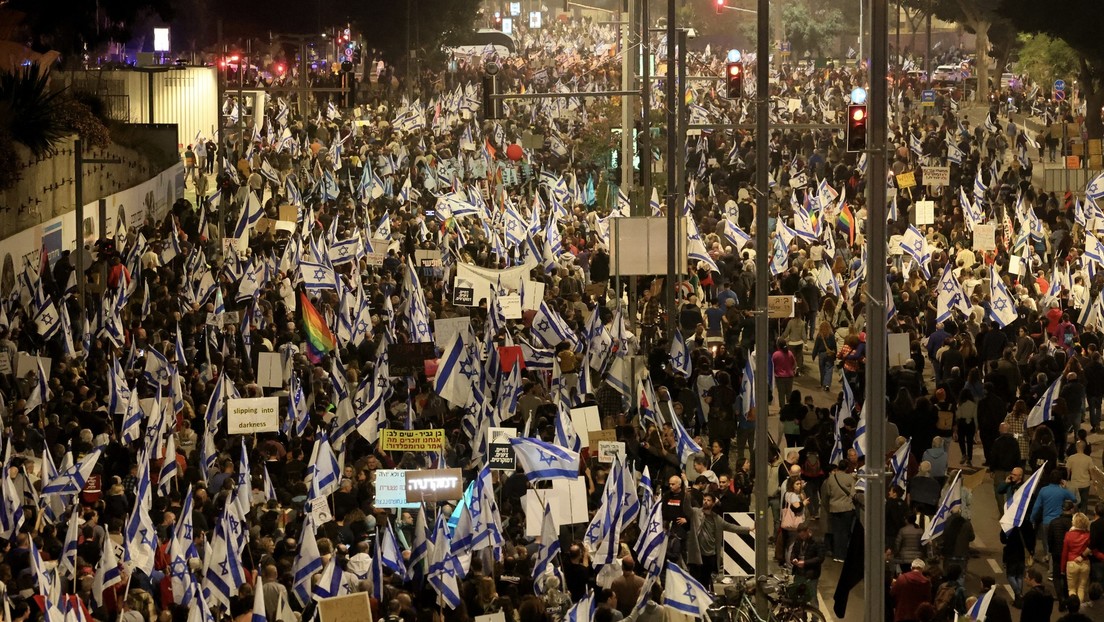Staatskrise und Massenproteste in Israel – Anschlagsserie reißt nicht ab