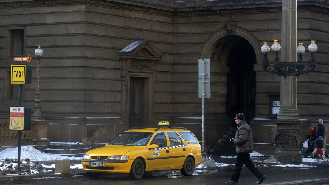 Verkehrsunfall in Prag: Führerloses Auto tötet Fußgängerin