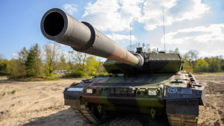 Deutsche Leopard-Panzer an die Ukraine? Ampel und CDU frohlocken – Kritik von Die Linke und AfD