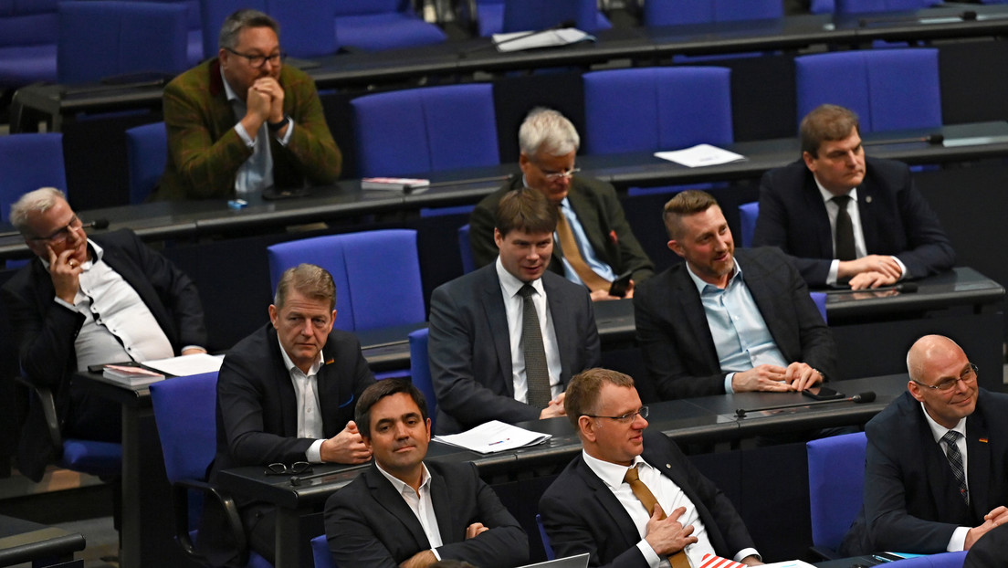 LIVE: 86. Bundestagssitzung |  Aktuelle Stunde "Anschläge auf deutsche Infrastruktur"