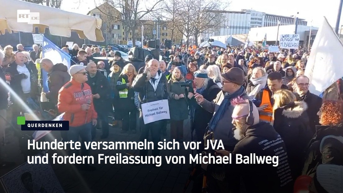Hunderte versammeln sich vor JVA und fordern Freilassung von Michael Ballweg