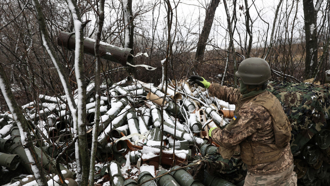 NATO beschuldigt ukrainische Artillerie, Munition zu verschwenden