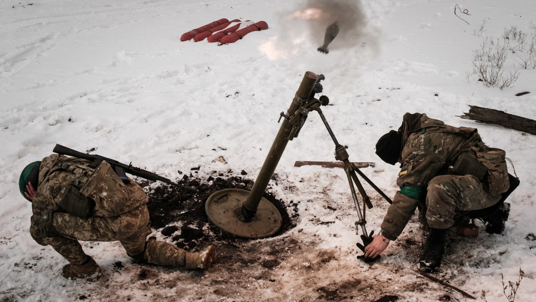 DVR: Ukrainische Armee hält an Artjomowsk wegen fehlender Befestigung anderer Ortschaften fest