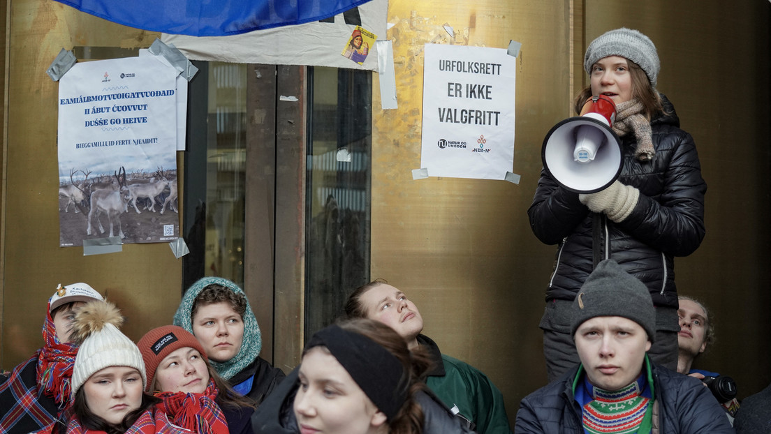 Greta Thunberg demonstriert gegen Windkraftanlagen in Norwegen