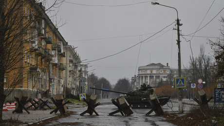 Liveticker Ukraine-Krieg – Offizier: Kiew bereitet sich auf Rückzug aus der LVR vor