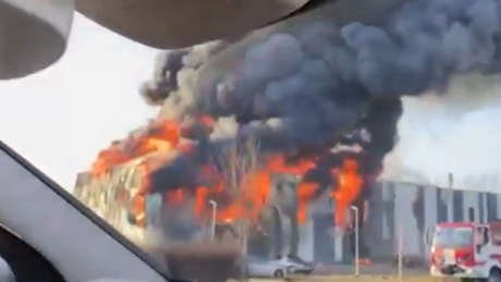 Liveticker Ukraine-Krieg: In Lettland steht Kiews wichtiger Drohnenlieferant in Brand