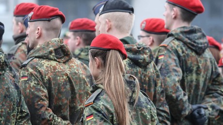 Verschwörungstheorien und russische Propaganda? – Bundeswehr schult Soldaten mit Medientraining