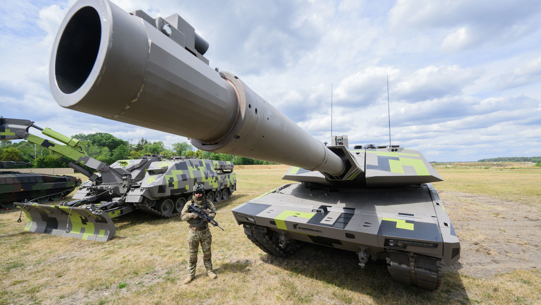 Montjan über Rheinmetall-Pläne: 1943 fuhren schon einmal "Panther" in der Ukraine