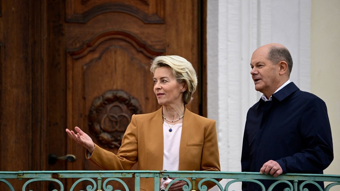 LIVE: Von der Leyen und Scholz geben Pressekonferenz in Schloss Meseberg