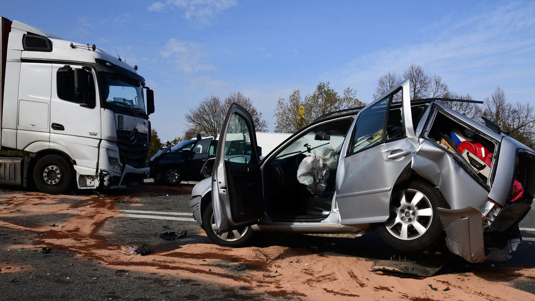 Staub-Sturm löst tödliche Massenkarambolage aus: 42 Fahrzeuge stoßen in Ungarn zusammen