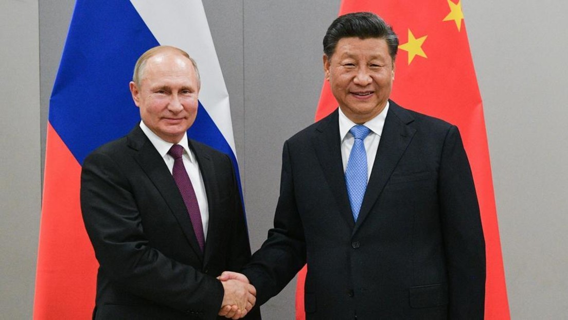 Verhandlungen der russischen und chinesischen Delegationen unter Leitung von Putin und Xi