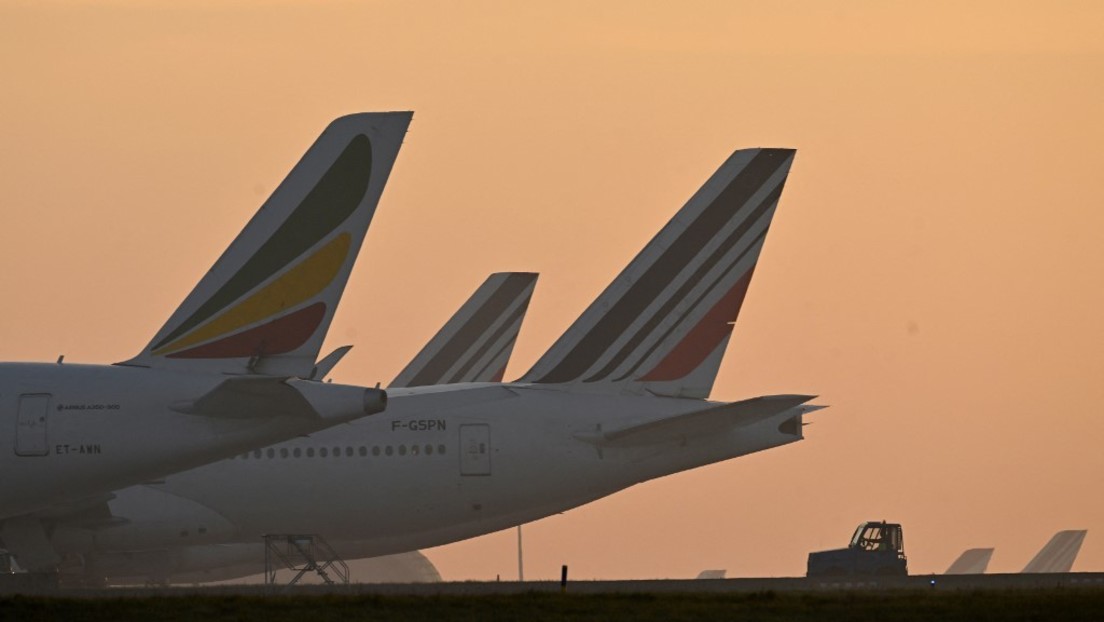 Versorgung französischer Flughäfen mit Kerosin "kritisch"
