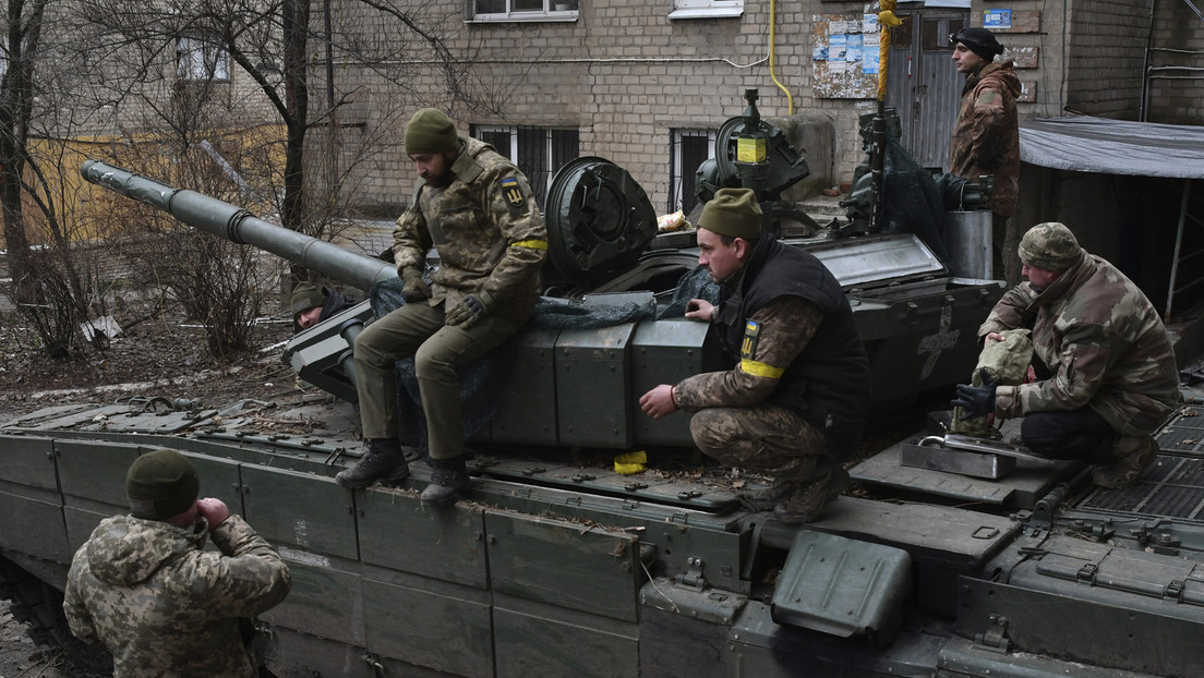 Liveticker Ukraine-Krieg – Militärexperte: Kiew verlegt Kriegsgerät ins Gebiet Charkow