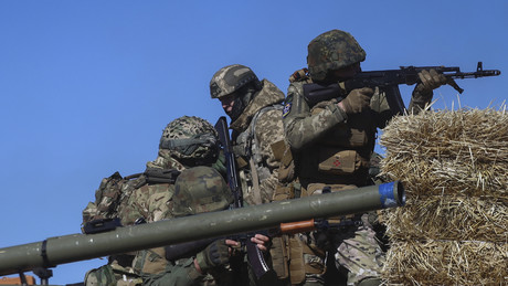 Liveticker Ukraine-Krieg: Ukrainisches Militär zieht westliche Waffen bei Saporoschje zusammen