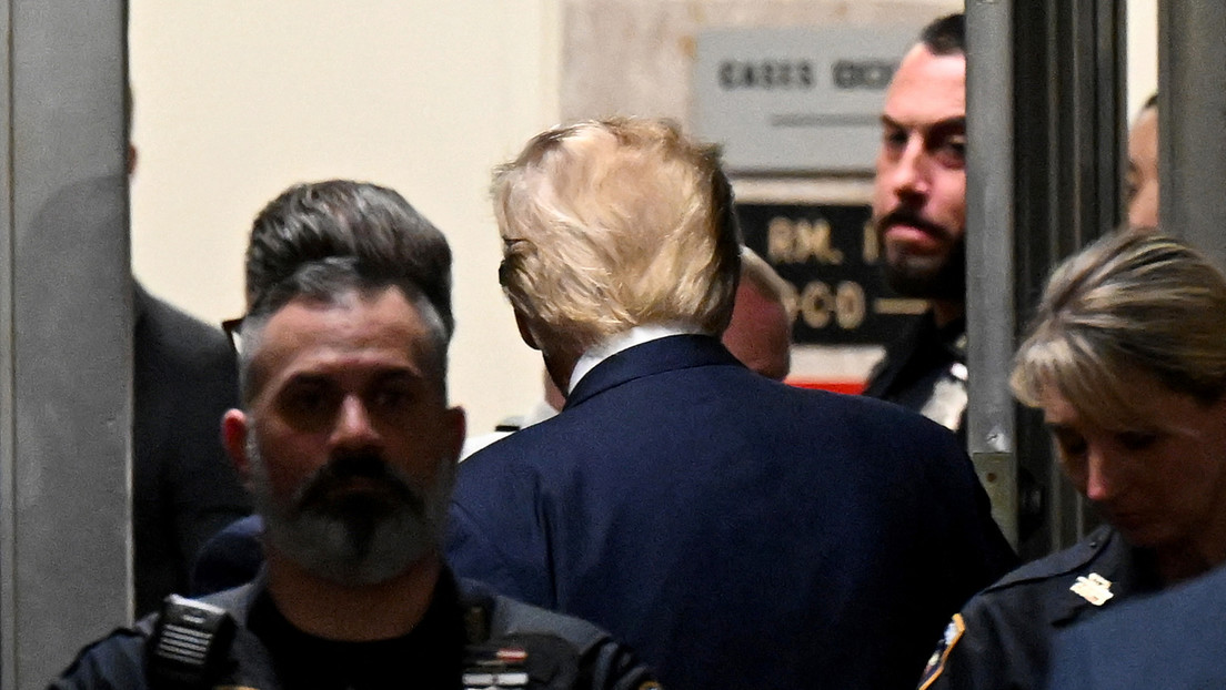 Trump erscheint zu Anklageerhebung bei Gericht in New York