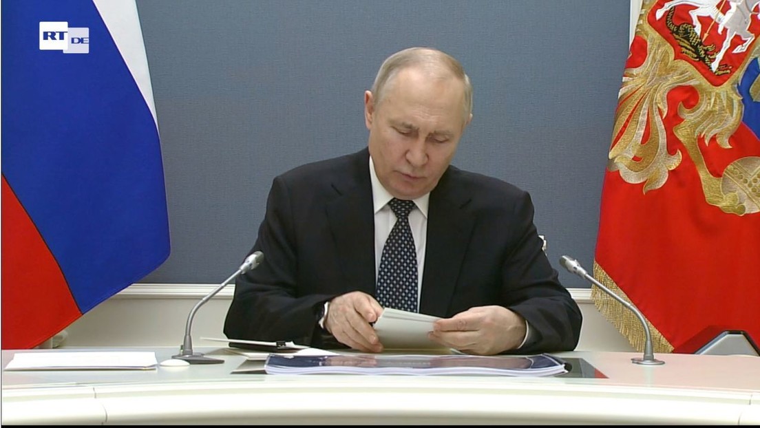 Putin spricht mit Leitern der neu angegliederten Regionen Russlands