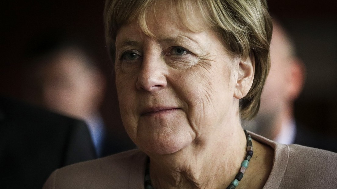 "Eklatante Fehler gemacht" – Kritik an Verleihung des höchsten deutschen Verdienstordens an Merkel