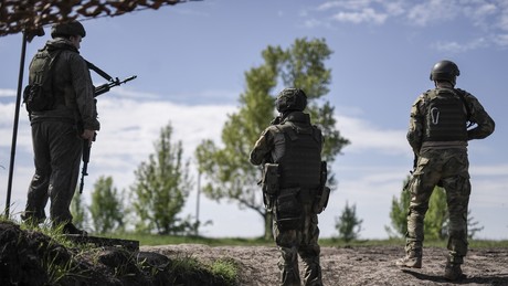 Liveticker Ukraine-Krieg: Ukrainischer Offensivversuch bei Kremennaja zurückgeschlagen