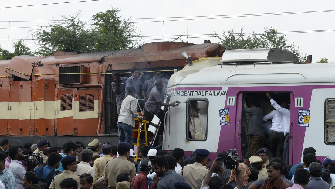 Zugunglück in Indien: Rund 300 Tote und mehr als 850 Verletzte
