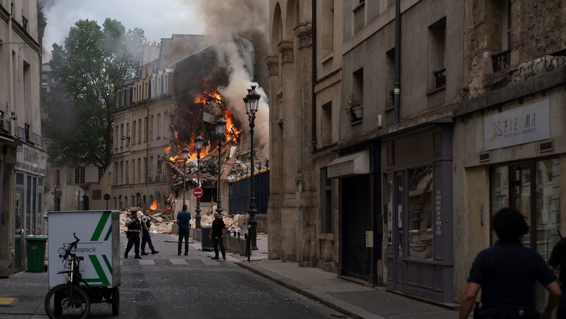 Explosion und Feuer in Paris: Gebäude eingestürzt – 16 Verletzte