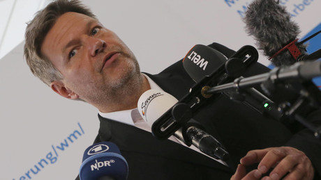 Krisen- und Insolvenzticker: Mittelständische Unternehmen verlagern Produktion