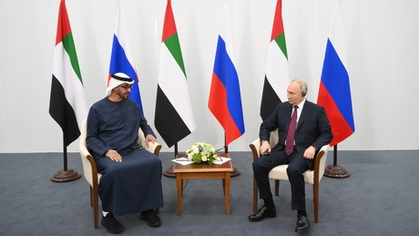 Sankt Petersburger Wirtschaftsforum: Putin trifft den Präsidenten der VAE